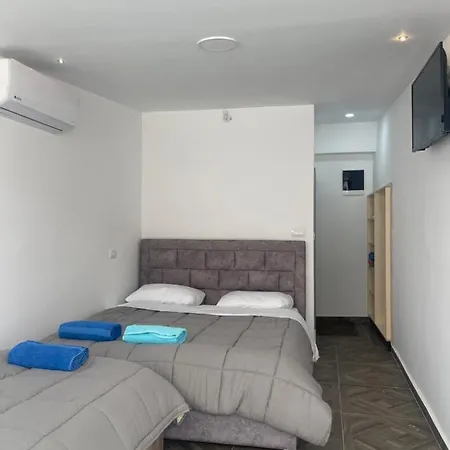 Guest house Ylli *